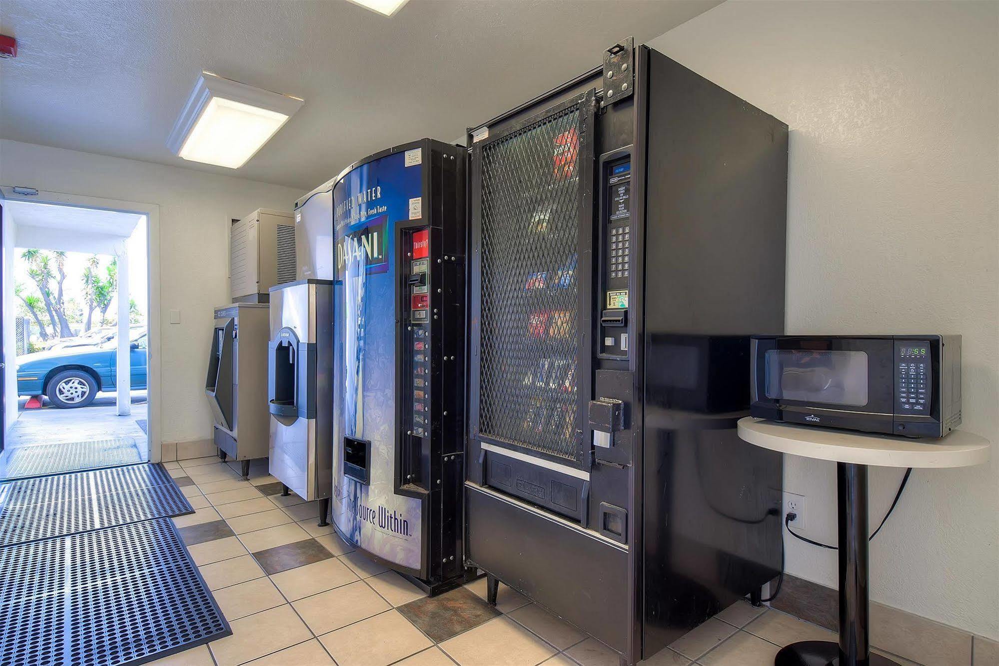Motel 6-Westminster, Ca - South - Long Beach Area ภายนอก รูปภาพ