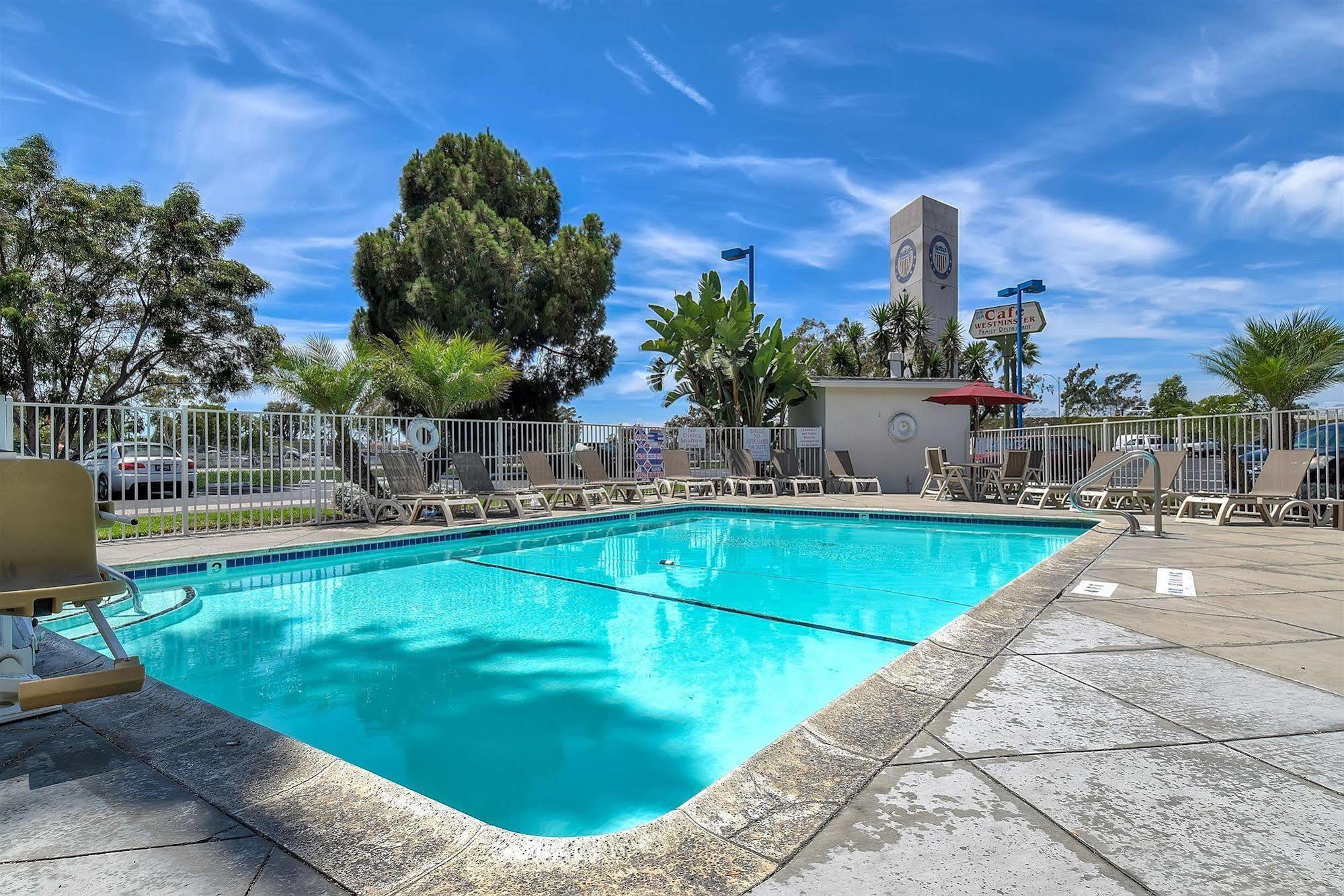 Motel 6-Westminster, Ca - South - Long Beach Area ภายนอก รูปภาพ